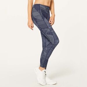 Lululemon Speed Up Tight Full On Luxtreme 28” in Etch Hail Midnight Navy Size 6